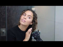 Carica e avvia il video nel visualizzatore di galleria, Curl Control Silkening Crème