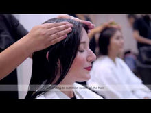 Cargar y reproducir el video en el visor de la galería, Lait de Soie Blow Dry Hair Milk
